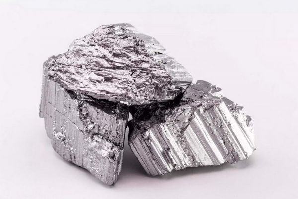 erbij metallicheskij